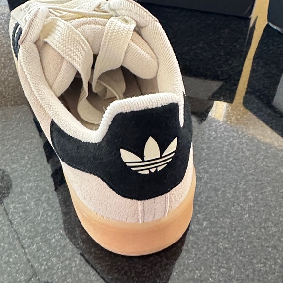 Adidas Campus Cream and Black Sneakers - Picture 5 of 8